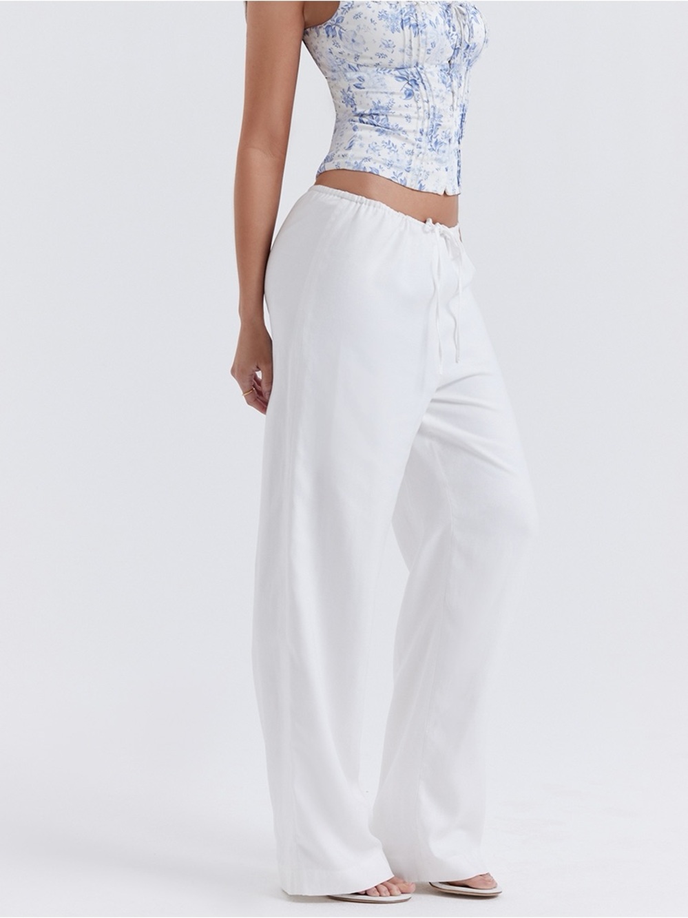 House of CB CLEO
Ivory Linen Mix Trousers
